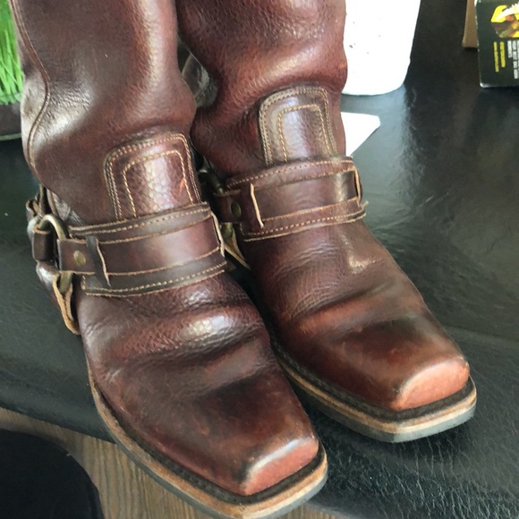 Frye Signature Harness Boots - Picture 17 of 17
